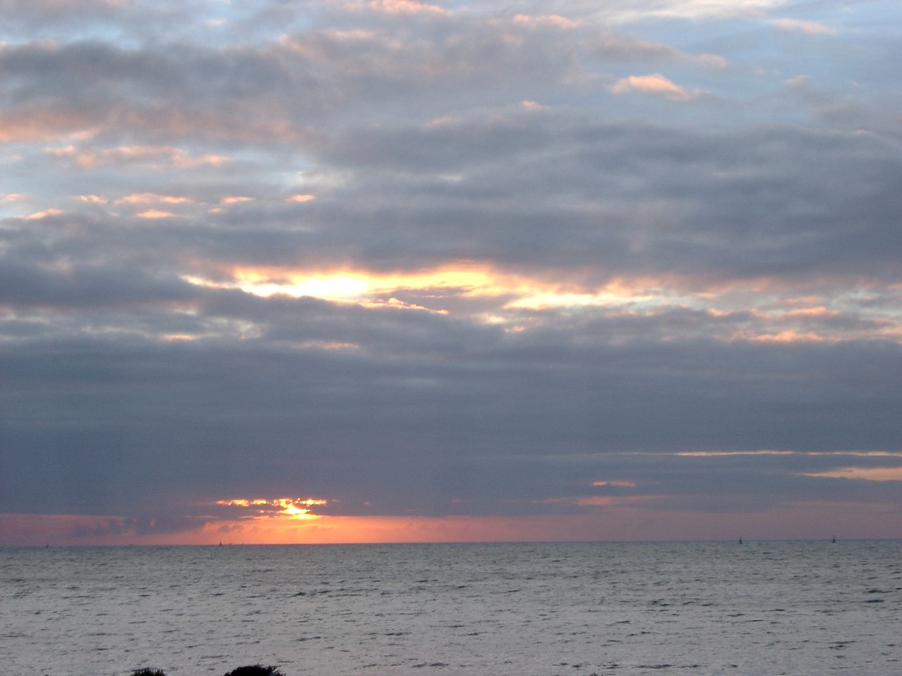 Beautiful Modern Beach House with Incredible Views for a Relaxing Coastal Escape in Cádiz, Spain