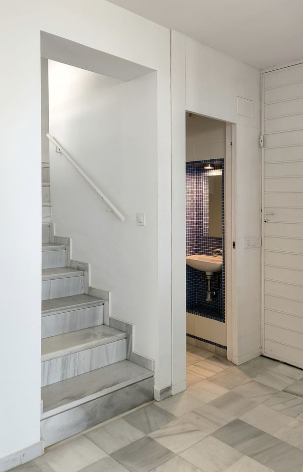 Beautiful Modern Beach House with Incredible Views for a Relaxing Coastal Escape in Cádiz, Spain