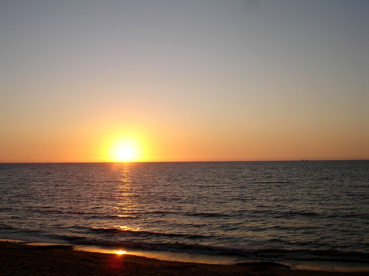Beautiful Modern Beach House with Incredible Views for a Relaxing Coastal Escape in Cádiz, Spain