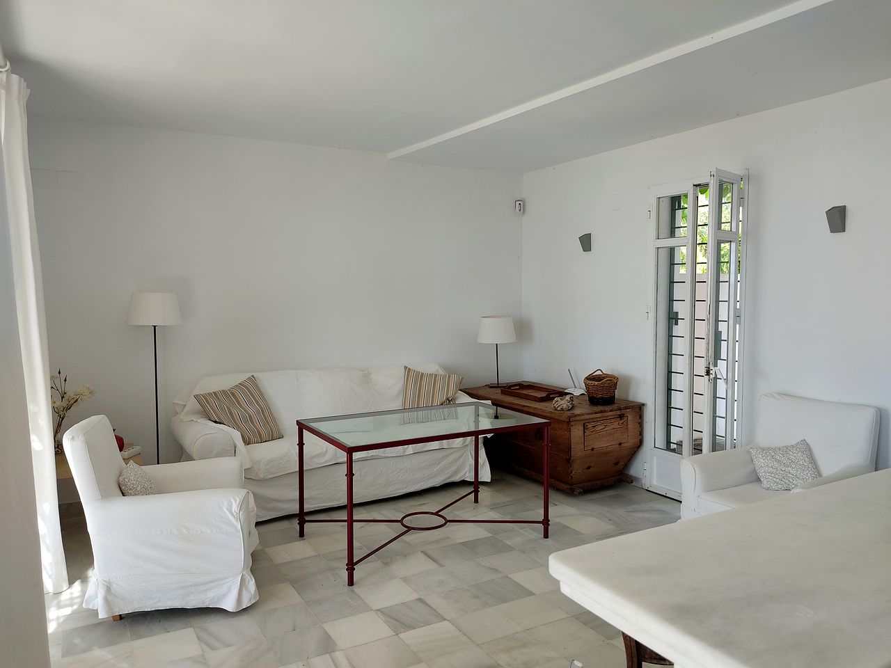 Beautiful Modern Beach House with Incredible Views for a Relaxing Coastal Escape in Cádiz, Spain