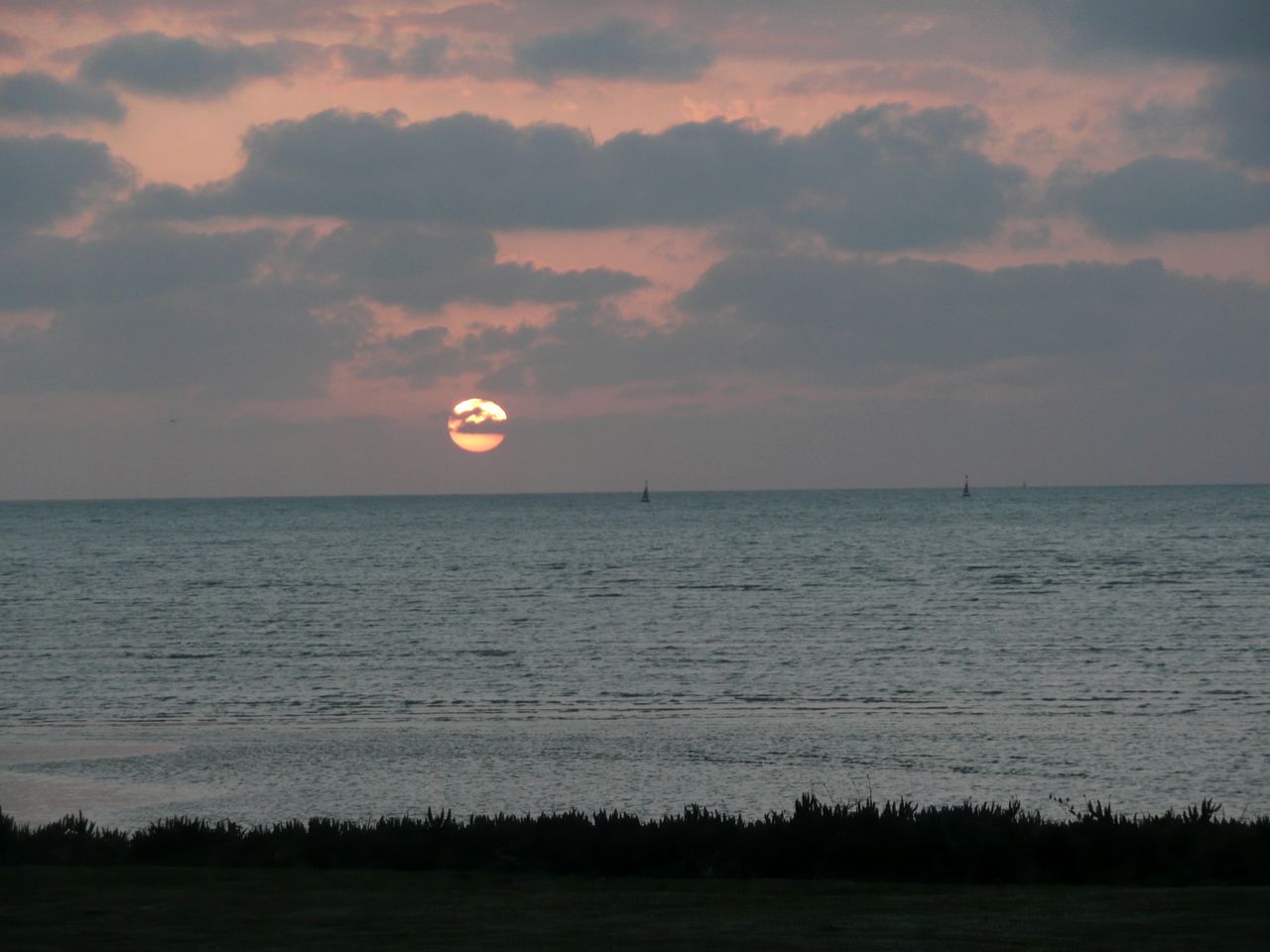 Beautiful Modern Beach House with Incredible Views for a Relaxing Coastal Escape in Cádiz, Spain