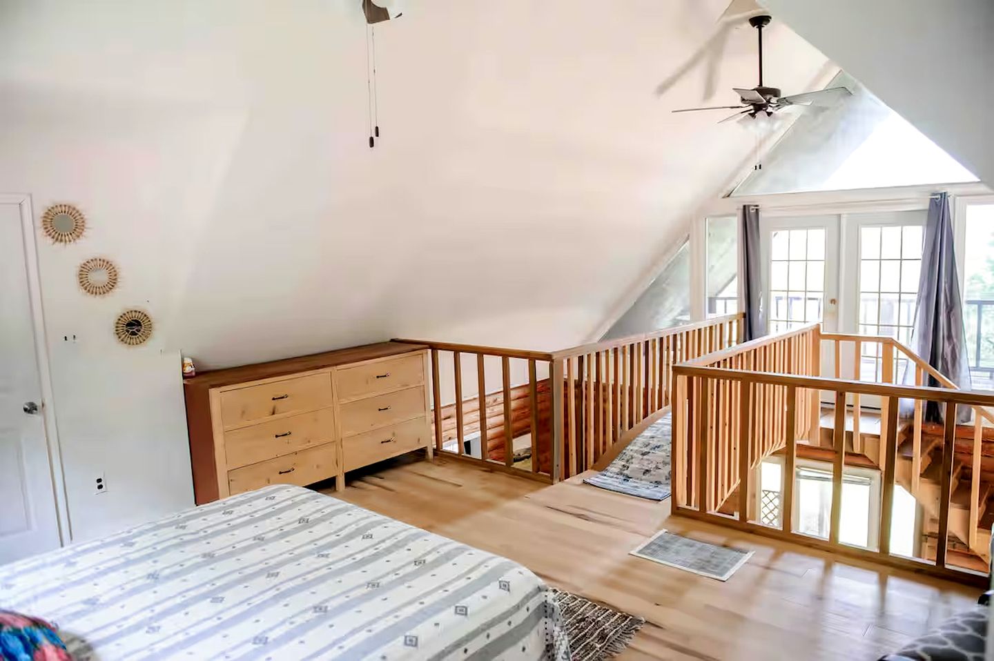 Amazing Cabin Close to Brimstone with Incredible Mountain Views near Helenwood, Tennessee