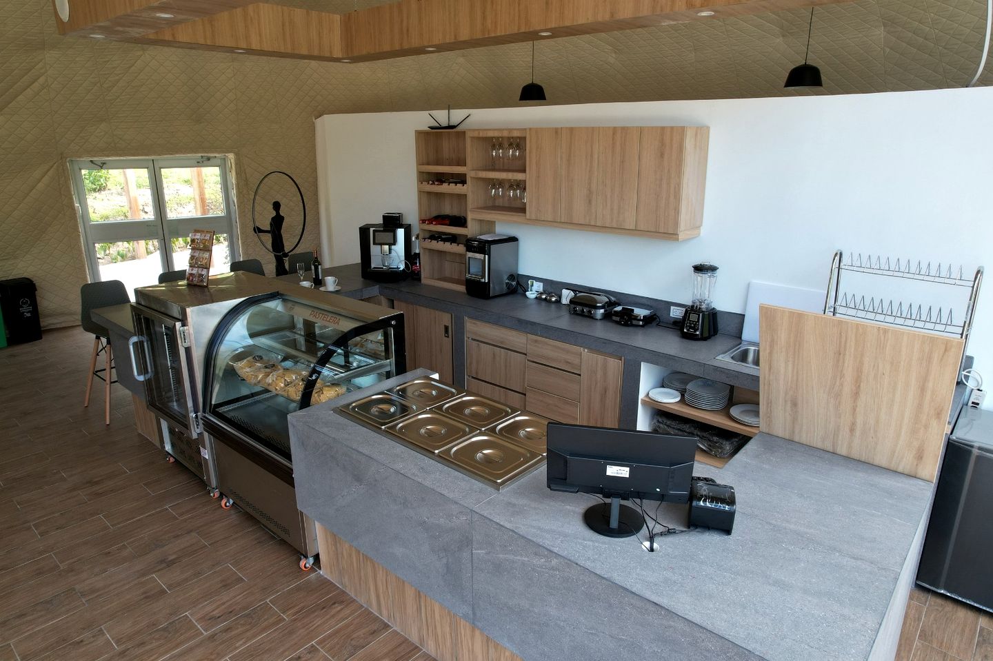 Cozy Studio Cabin with Beautiful Mountain Views in Peribuela, Ecuador