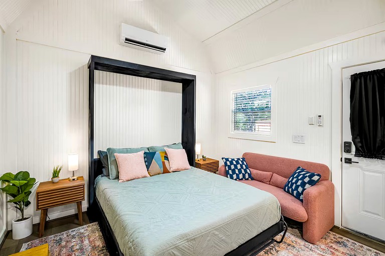 Tiny Houses (United States of America, Driftwood, Texas)