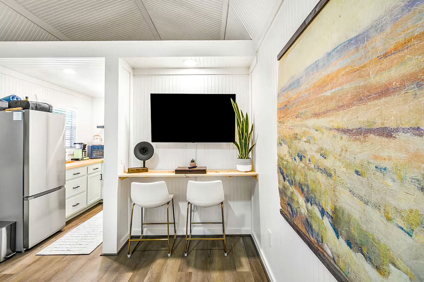 Romantic Tiny Casita Surrounded by Nature with Pool, Fire Pit, and Griddle near Driftwood, Texas