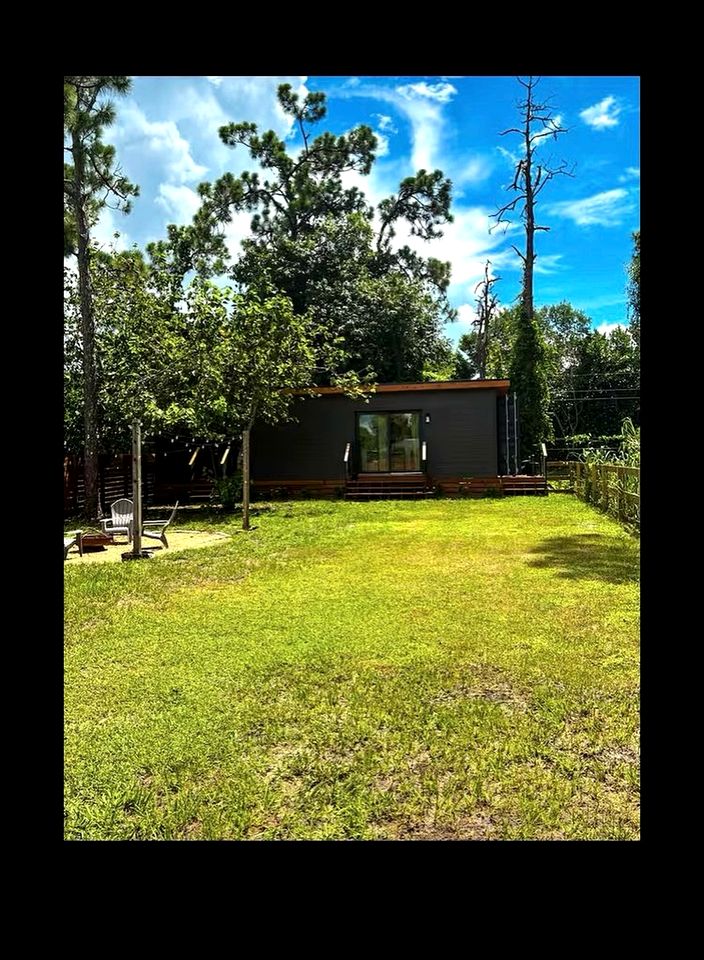 Modern Container Tiny Home for a Peaceful Getaway in Fort Myers, Florida