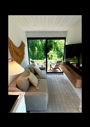 Containers (United States of America, Fort Myers, Florida)