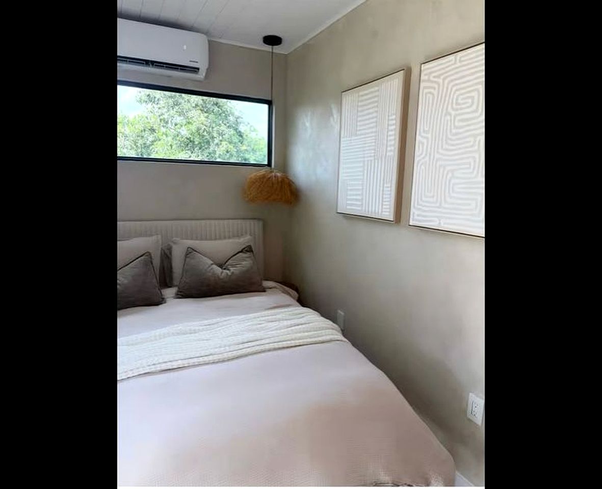 Modern Container Tiny Home for a Peaceful Getaway in Fort Myers, Florida