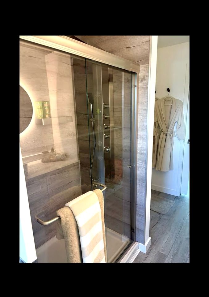 Modern Container Tiny Home for a Peaceful Getaway in Fort Myers, Florida