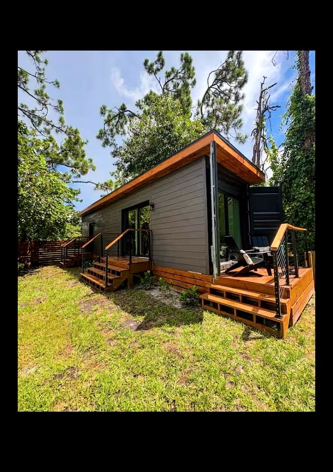 Modern Container Tiny Home for a Peaceful Getaway in Fort Myers, Florida