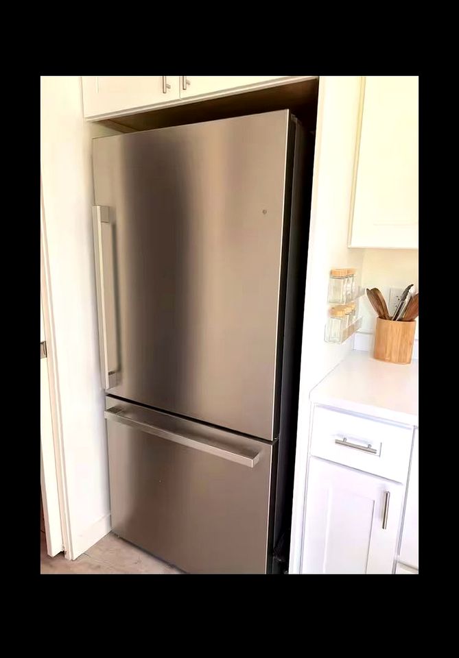 Modern Container Tiny Home for a Peaceful Getaway in Fort Myers, Florida