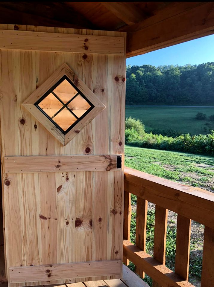 Cozy Studio Cabin Surrounded by Nature for a Peaceful Getaway near Gallipolis, Ohio