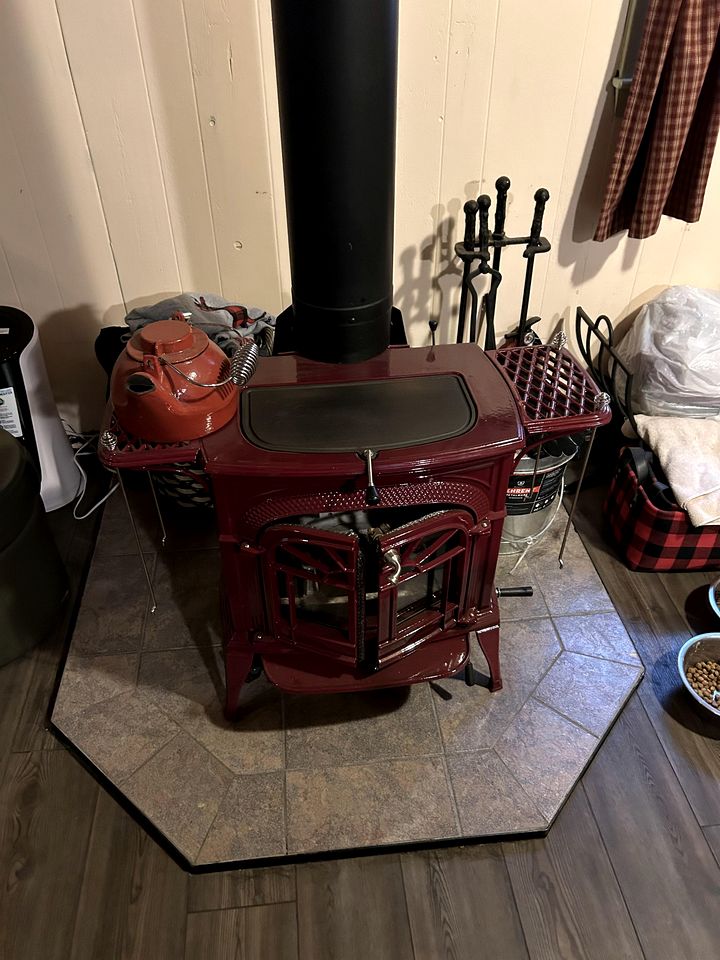 Rustic Cabin in the Heart of the White Mountains for a Unique Getaway in New Hampshire