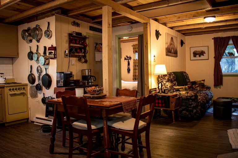 Cabins (United States of America, Bath, New Hampshire)