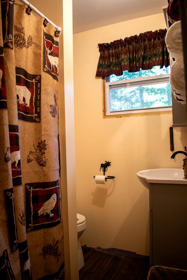 Rustic Cabin in the Heart of the White Mountains for a Unique Getaway in New Hampshire