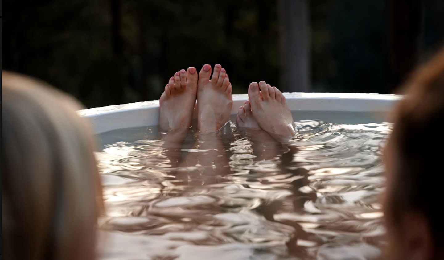 Luxurious Secluded Dome for a Romantic Glamping Getaway in Tom's Creek, New South Wales