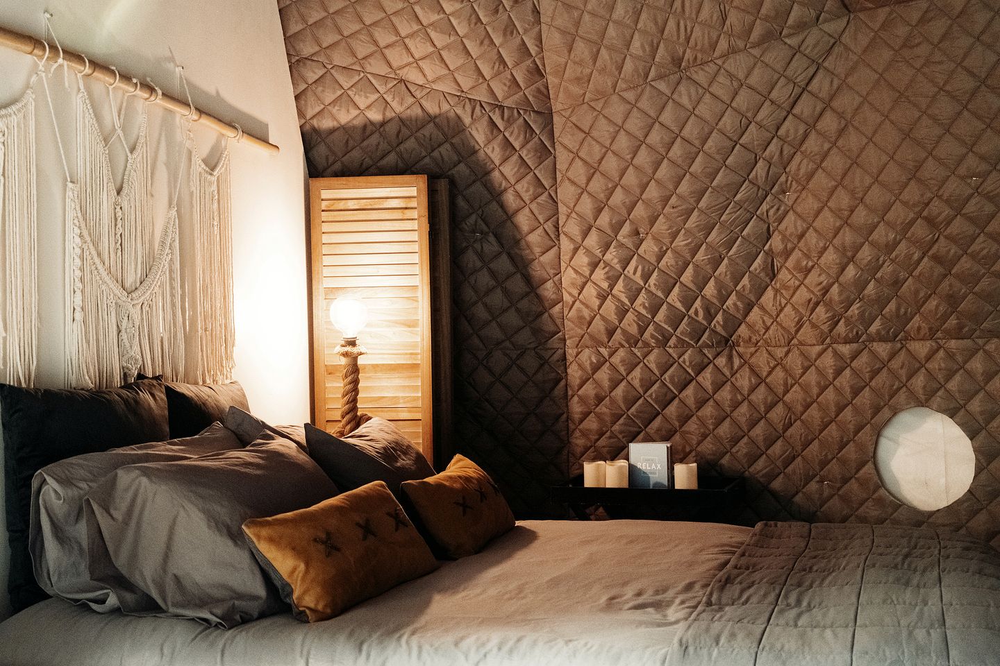 Luxurious Secluded Dome for a Romantic Glamping Getaway in Tom's Creek, New South Wales