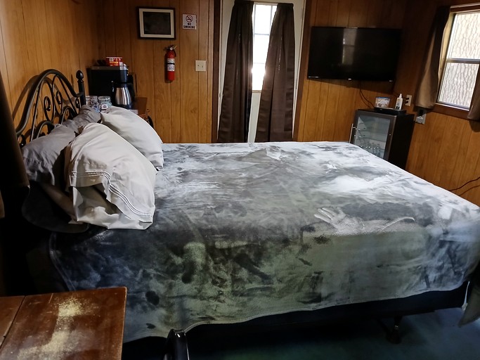 Cabins (United States of America, Graysville, Tennessee)