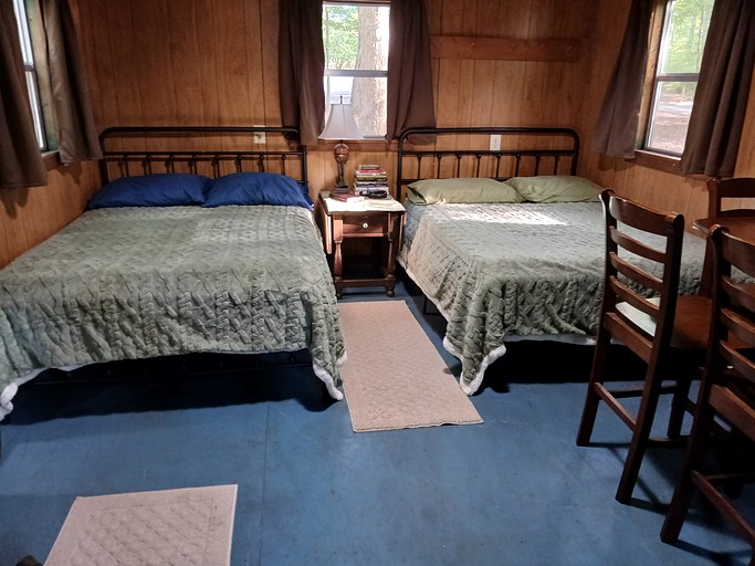 Cabins (United States of America, Graysville, Tennessee)