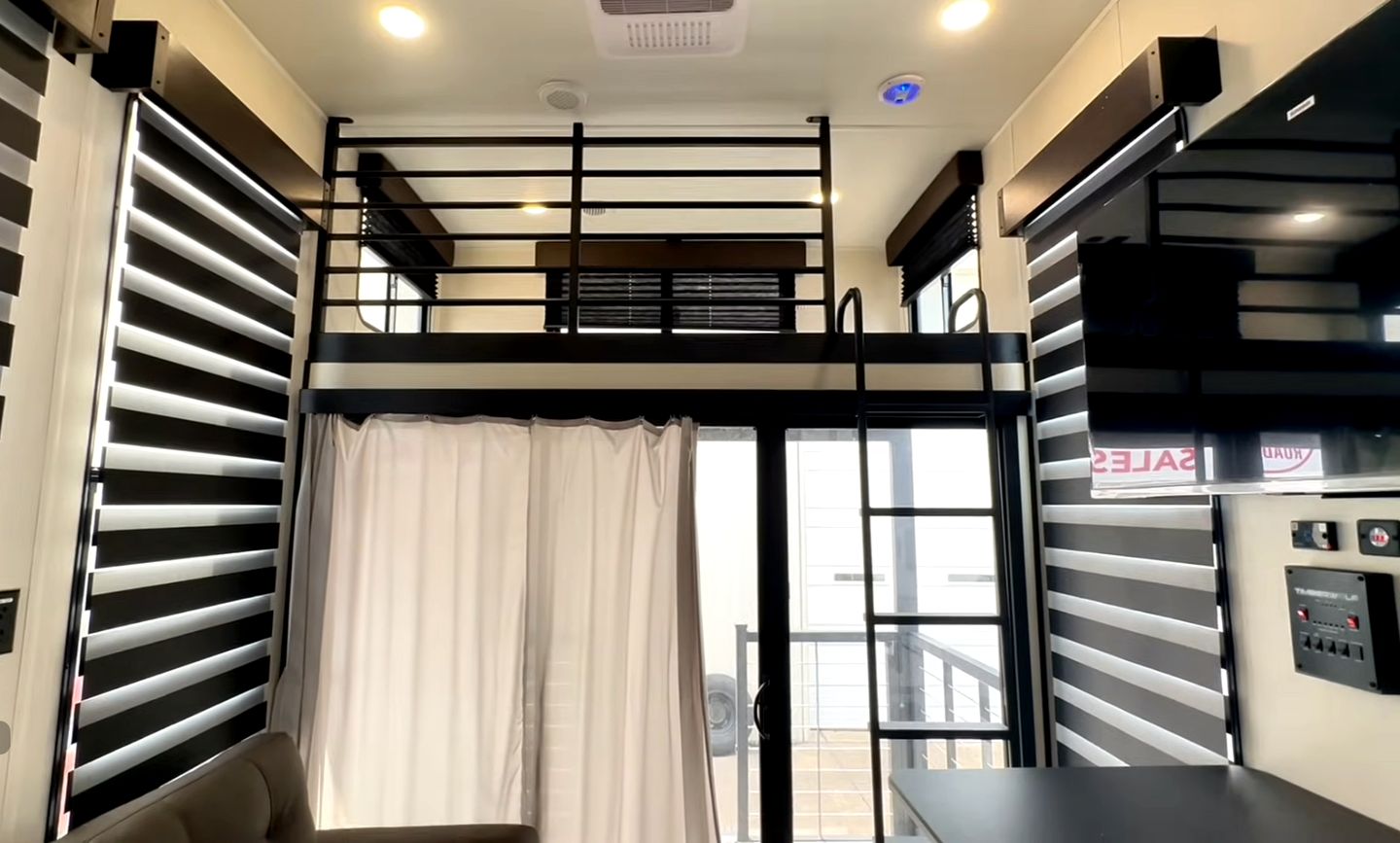 Luxurious Boutique Tiny House for a Relaxing Getaway in Wimberley, Texas