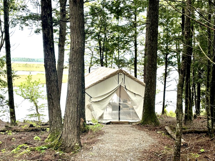Safari Tents (United States of America, Mariaville, Maine)