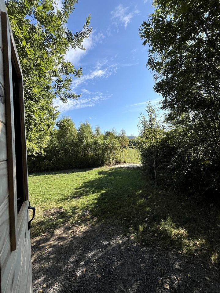 Beautiful Minimalist A-Frame Cabin for a Cozy Romantic Getaway in Nature in Luskville, Quebec