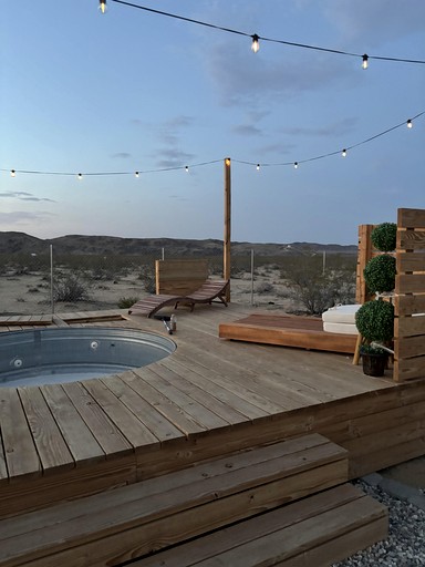 Cabins (United States of America, Joshua Tree, California)