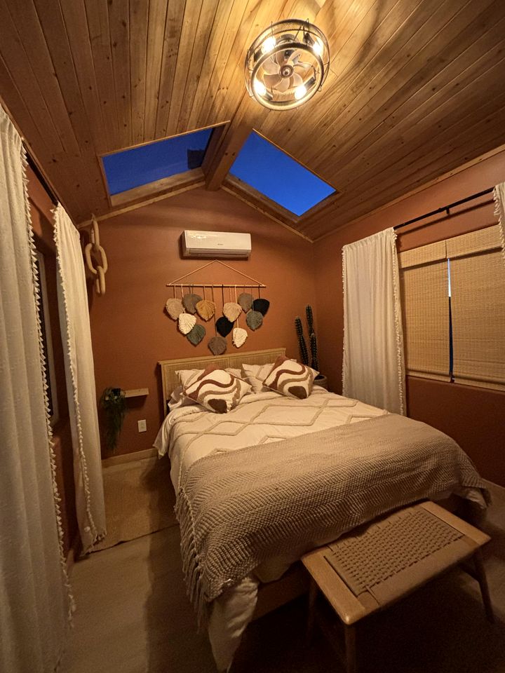 Beautiful Casita for an Unforgettable Couples Escape in Joshua Tree, California