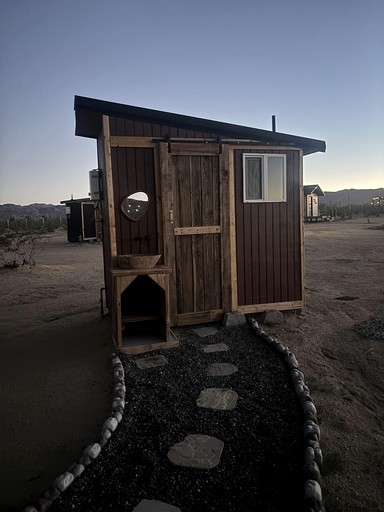 Cabins (United States of America, Joshua Tree, California)