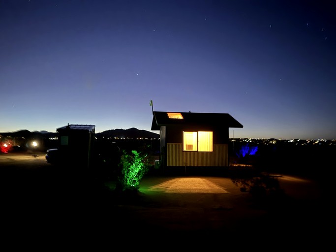 Cabins (United States of America, Joshua Tree, California)