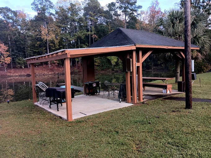 Cabins (United States of America, Opelika, Alabama)