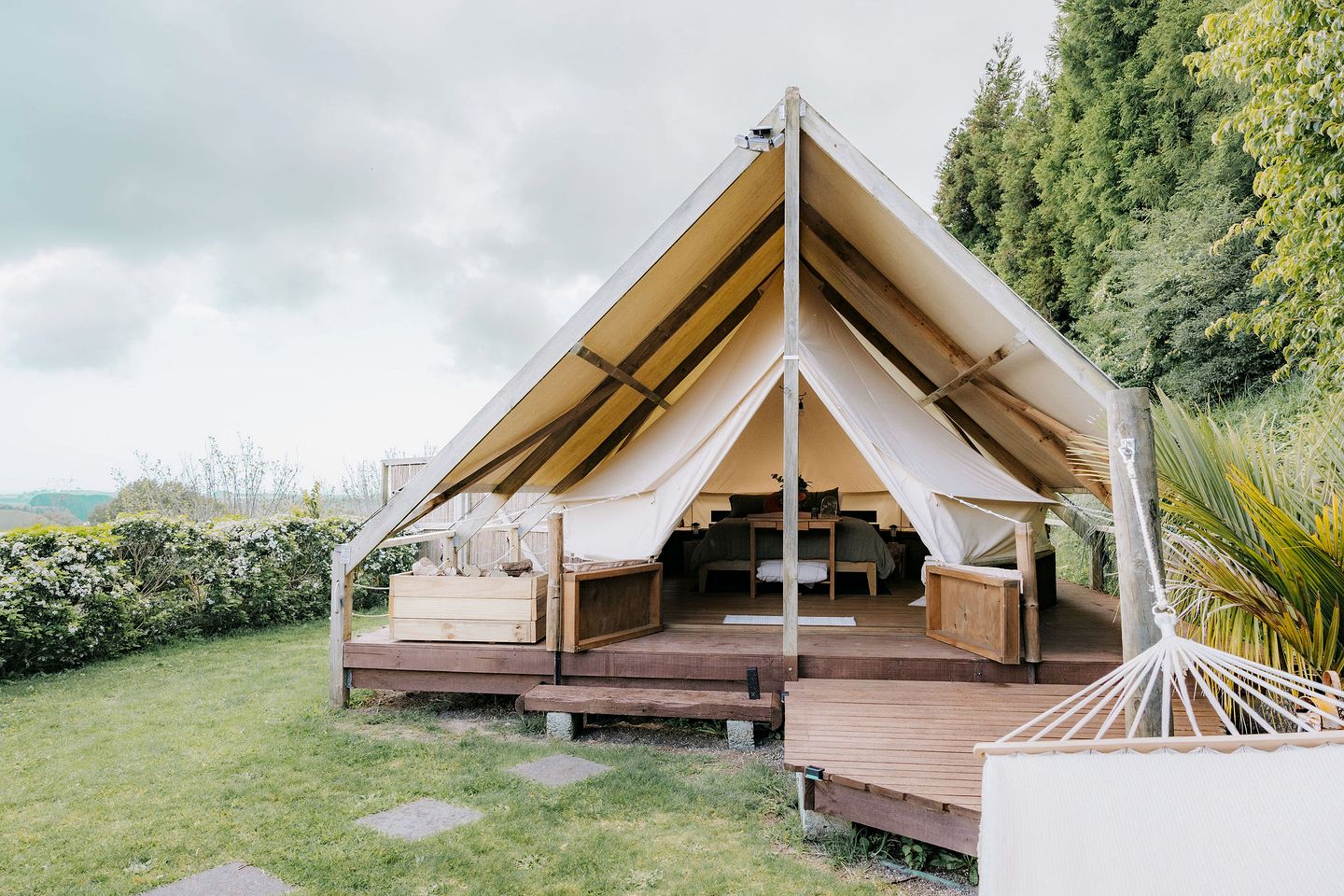 Gorgeous Bell Tent with Stunning Views of the Pongakawa Hills and Ocean near Tauranga, New Zealand
