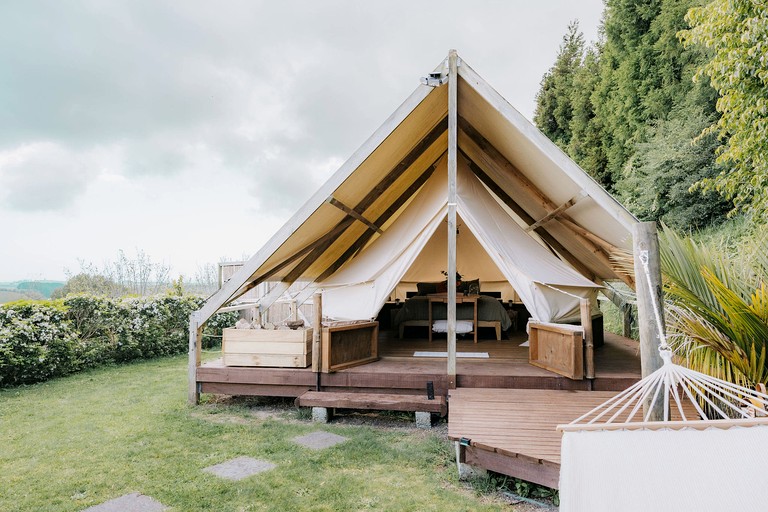 Gorgeous Bell Tent with Stunning Views of the Pongakawa Hills and Ocean near Tauranga, New Zealand