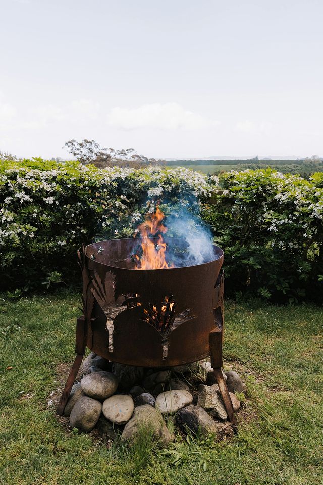 Gorgeous Bell Tent with Stunning Views of the Pongakawa Hills and Ocean near Tauranga, New Zealand