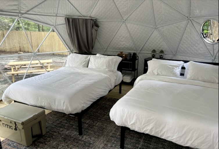 Domes (United States of America, Greentown, Pennsylvania)