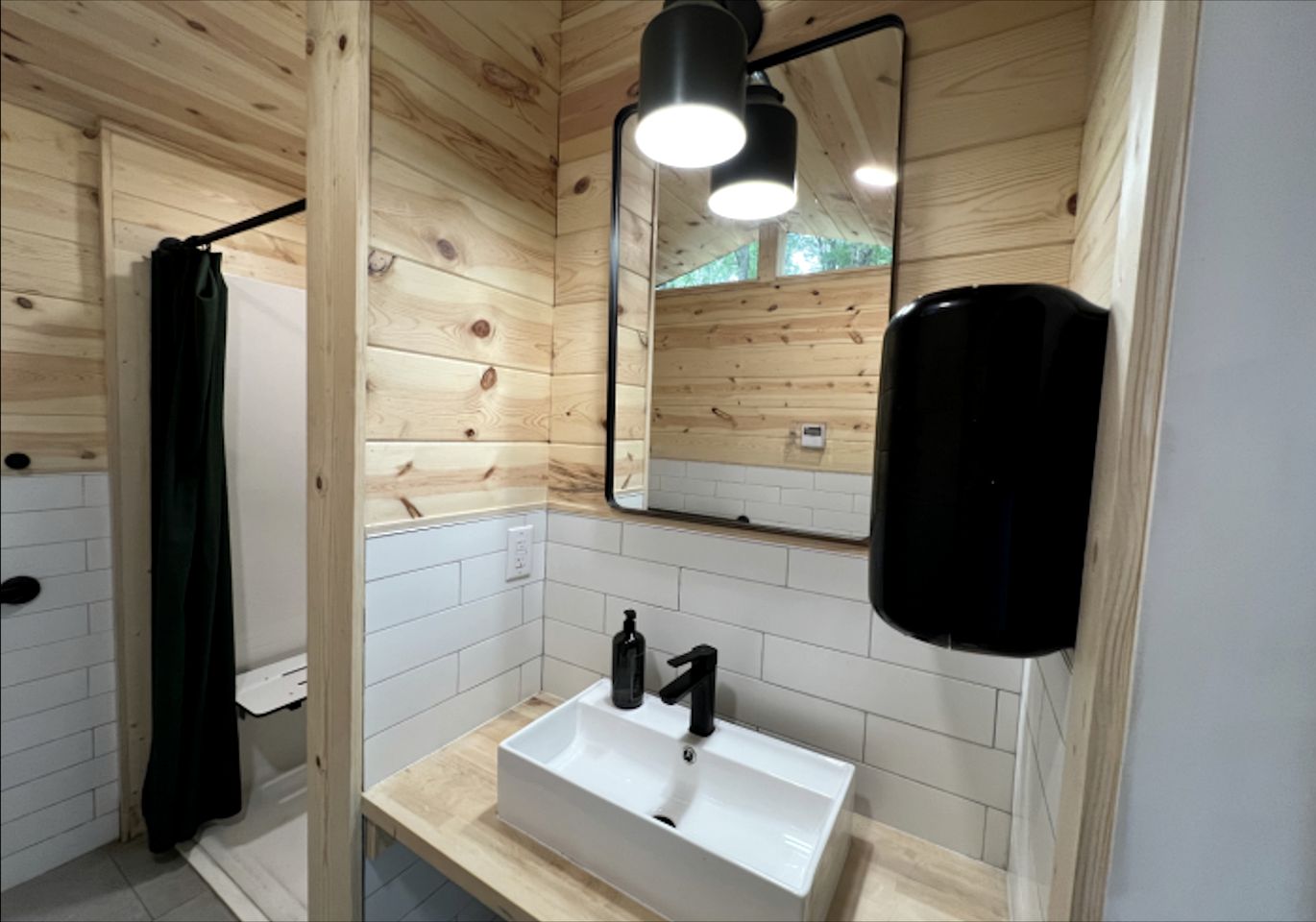 Cozy Dome for Two for a Romantic Glamping Escape near Greentown, Pennsylvania