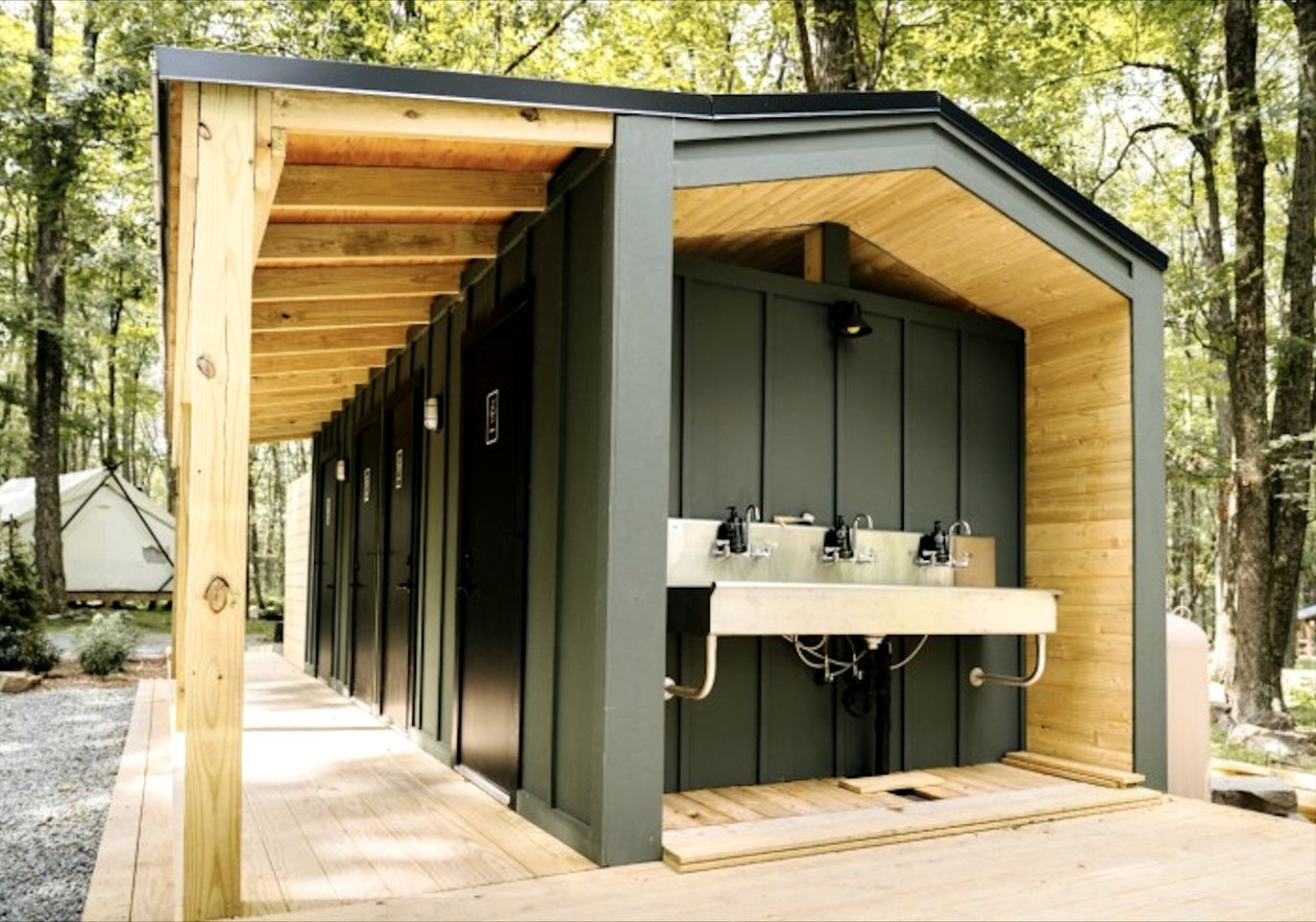 Cozy Dome for Two for a Romantic Glamping Escape near Greentown, Pennsylvania