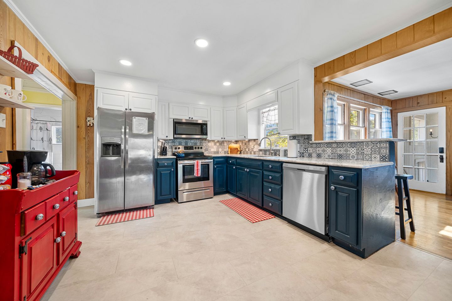 Charming Cozy Farmhouse with Animals for an Amazing Family Getaway near Hot Springs, Arkansas