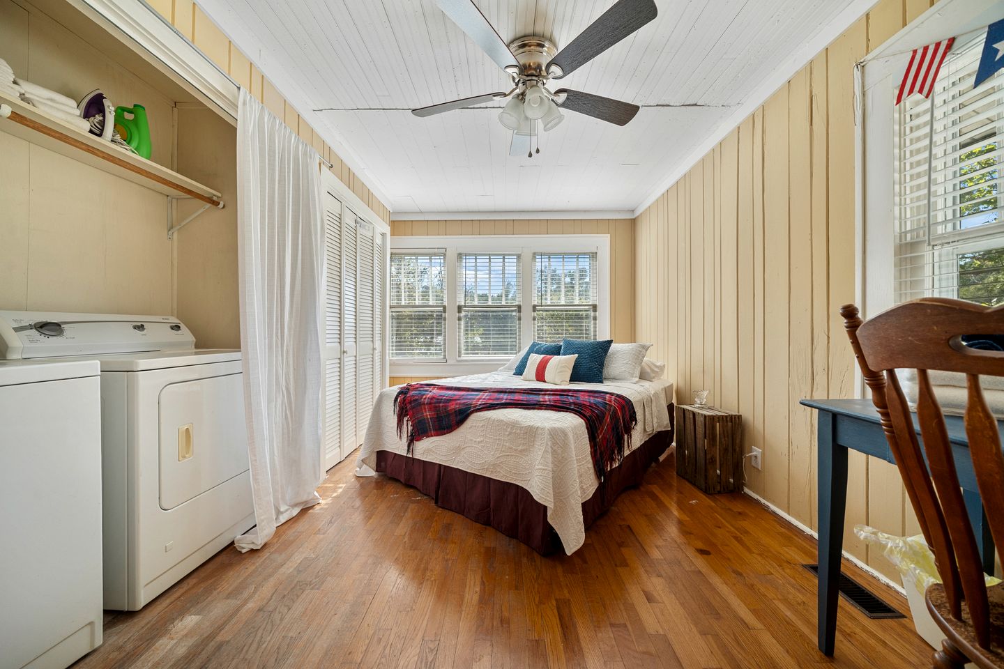 Charming Cozy Farmhouse with Animals for an Amazing Family Getaway near Hot Springs, Arkansas