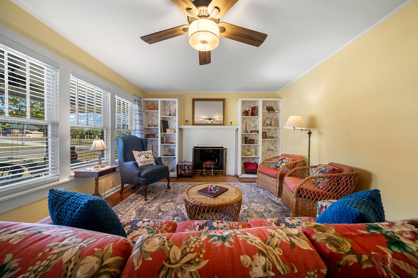 Charming Cozy Farmhouse with Animals for an Amazing Family Getaway near Hot Springs, Arkansas