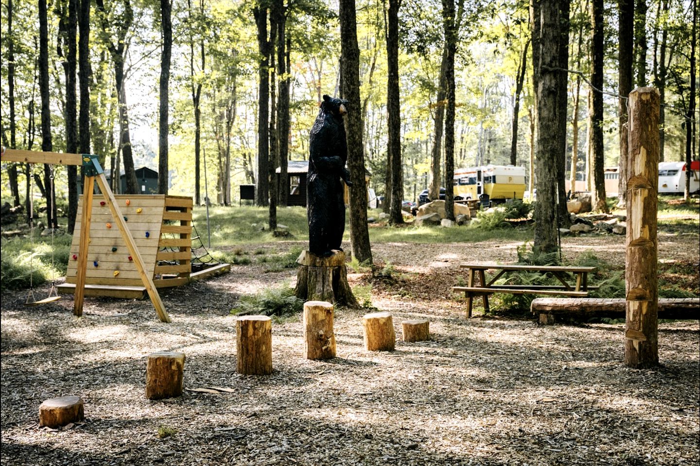 Amazing Dome Surrounded by Trees for a Relaxing Glamping Getaway near Greentown, Pennsylvania