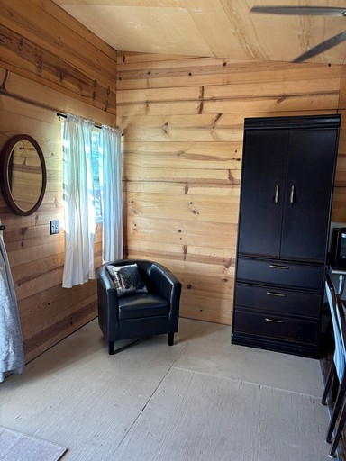 Cabins (United States of America, Granite Bay, California)