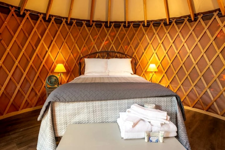 Yurts (United States of America, Cullowhee, North Carolina)