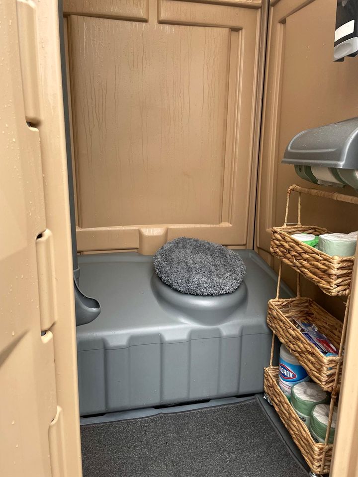 Modern Tiny Cabin on the Bank of the Satsop River near Montesano, Washington