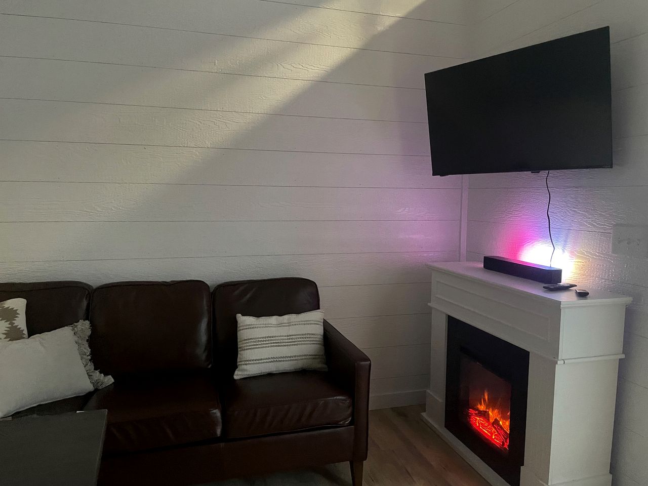 Modern Tiny Cabin on the Bank of the Satsop River near Montesano, Washington
