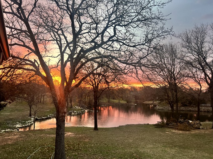 4 Person Lodge | Vacation Rentals (Kingston, Oklahoma, United States of America)