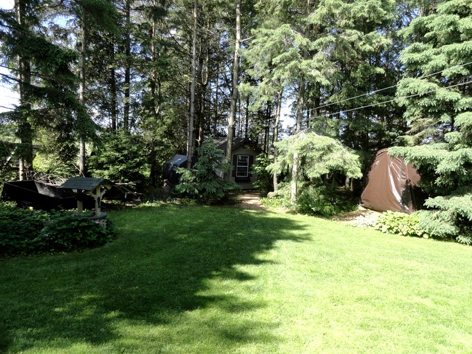 Tiny Houses (Canada, --, Ontario)