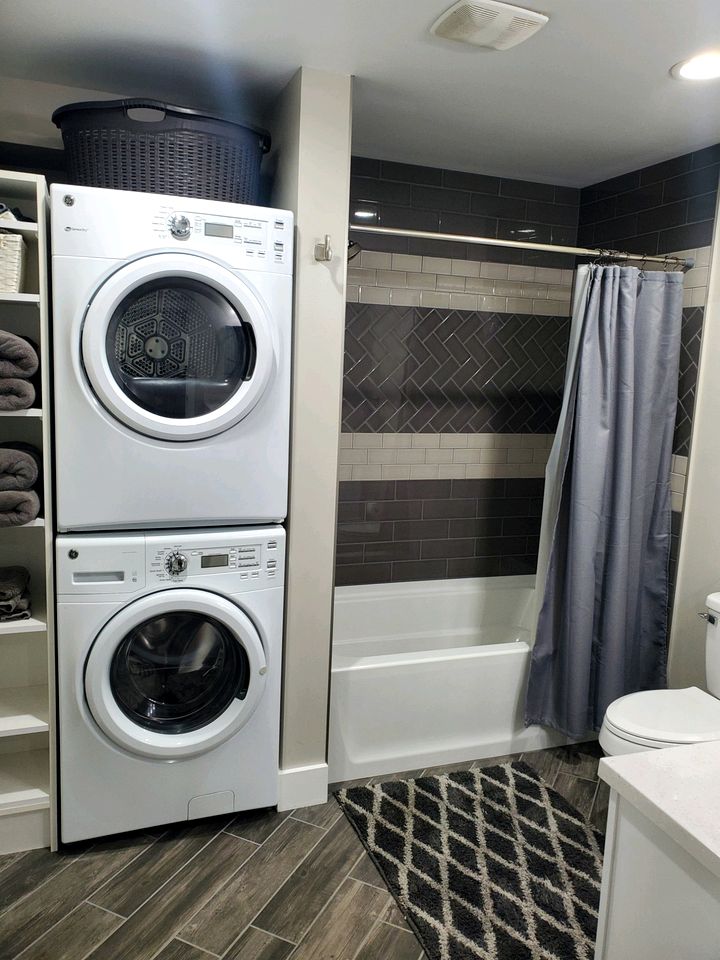 Spacious Lakefront Vacation Rental for an Unforgettable Family Getaway in the Finger Lakes near Burdett, New York