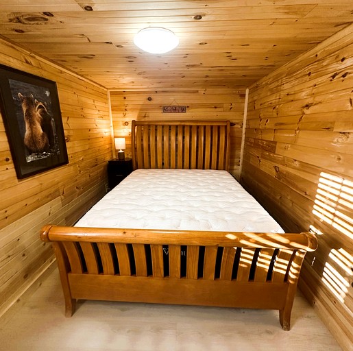 Cabins (United States of America, Newland, North Carolina)