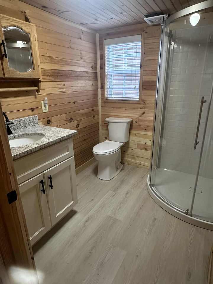 Modern Cozy Cabin with Porch and Incredible Views near the North Toe River, North Carolina